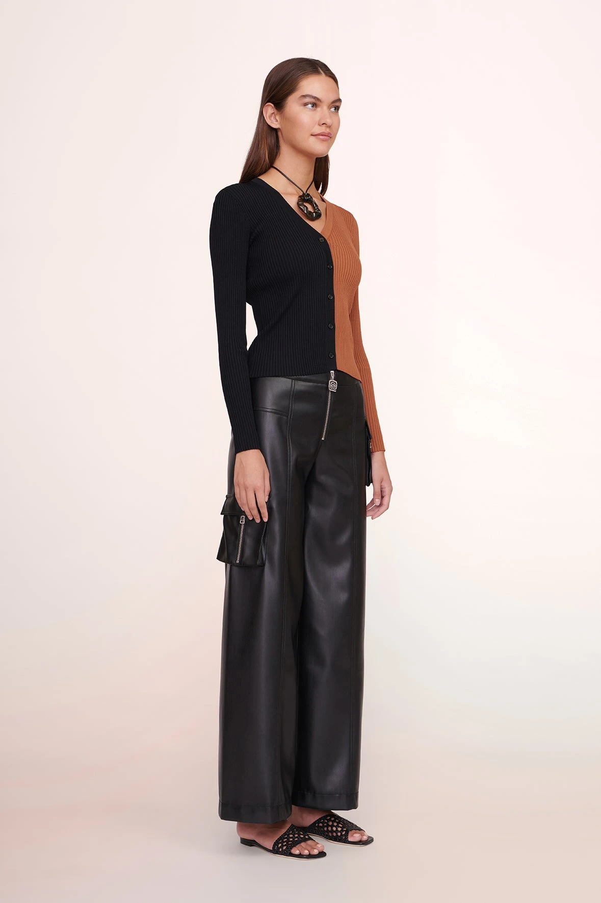 CARGO SWEATER | TAN BLACK 4 CARGO SWEATER | TAN BLACK - Image 4