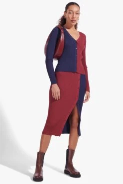 MOON BAG | RASPBERRY 13 MOON BAG | RASPBERRY -Fashion Shop Cargo Sweater Navy Bordeaux Elms Skirt Navy Bordeaux 02542 web