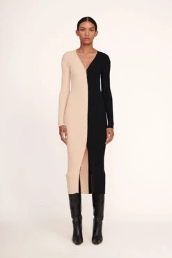 CAMI BOOT | BLACK 13 CAMI BOOT | BLACK -Fashion Shop Dana Dress Buff Black 3 Looks 018 edit web c779e073 3f2c 483f 8ef1 b25bce70d7a0