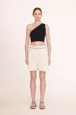 ERIS SHORT | NATURAL BLACK