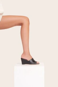 BLAIR WEDGE | BLACK 11 BLAIR WEDGE | BLACK -Fashion Shop RENAME SHOES 00531 web