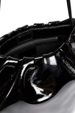 VALENTINA BUCKET BAG | BLACK -Fashion Shop STAUD VALENTINA BAG BLACK SUPF 23 ECOM 4 web