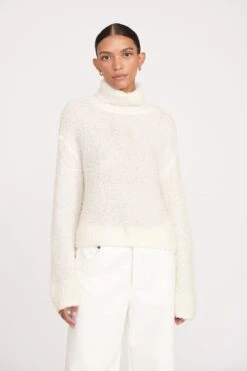 EZIO SWEATER | WHITE