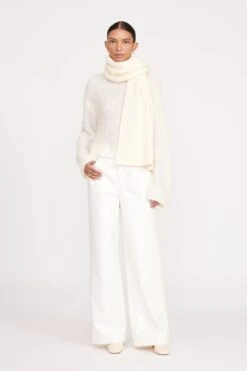KNIT MERINO SCARF | IVORY 8 KNIT MERINO SCARF | IVORY -Fashion Shop fall 23 1537 web