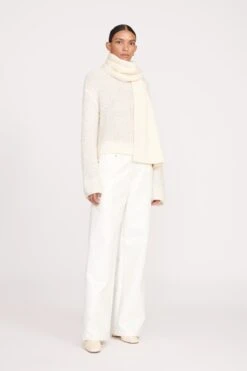 KNIT MERINO SCARF | IVORY 9 KNIT MERINO SCARF | IVORY -Fashion Shop fall 23 1544 web