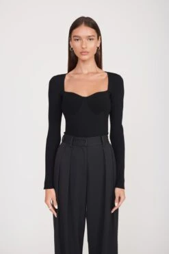 SILHOUETTE TOP | BLACK